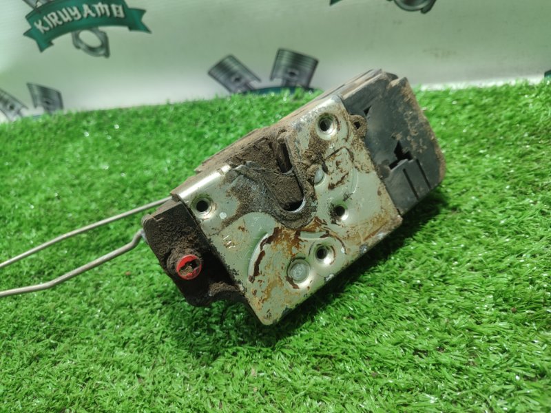 Замок боковой двери Лада Гранта 2012 седан