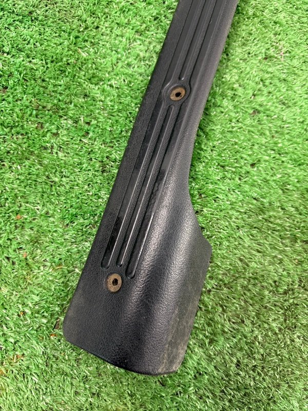 Накладка на порог салона Лада Гранта 2012 седан