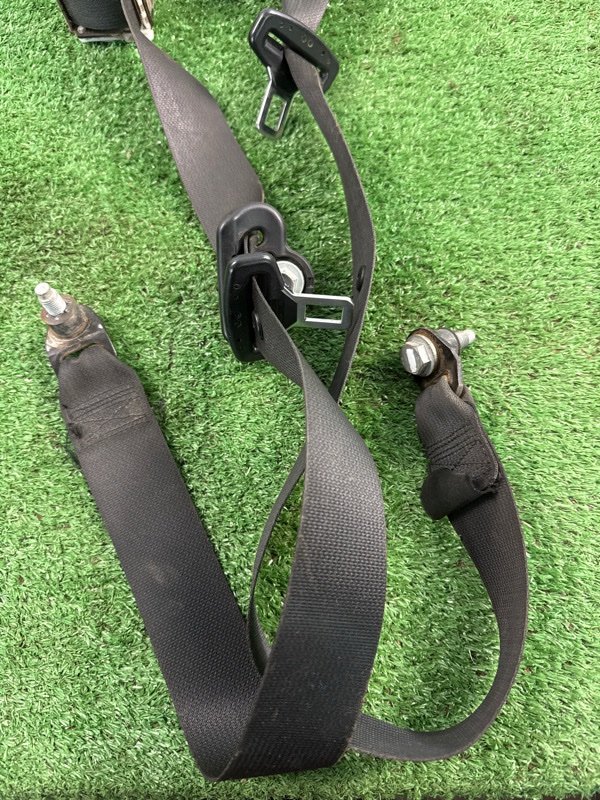 Ремень безопасности Лада Гранта 2012 седан