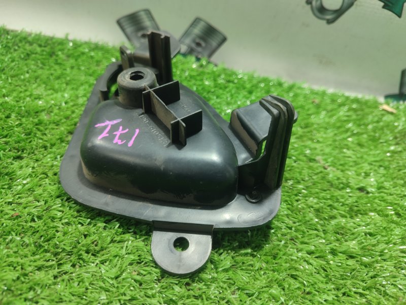 Ручка двери внутренняя Лада Гранта 2012 седан