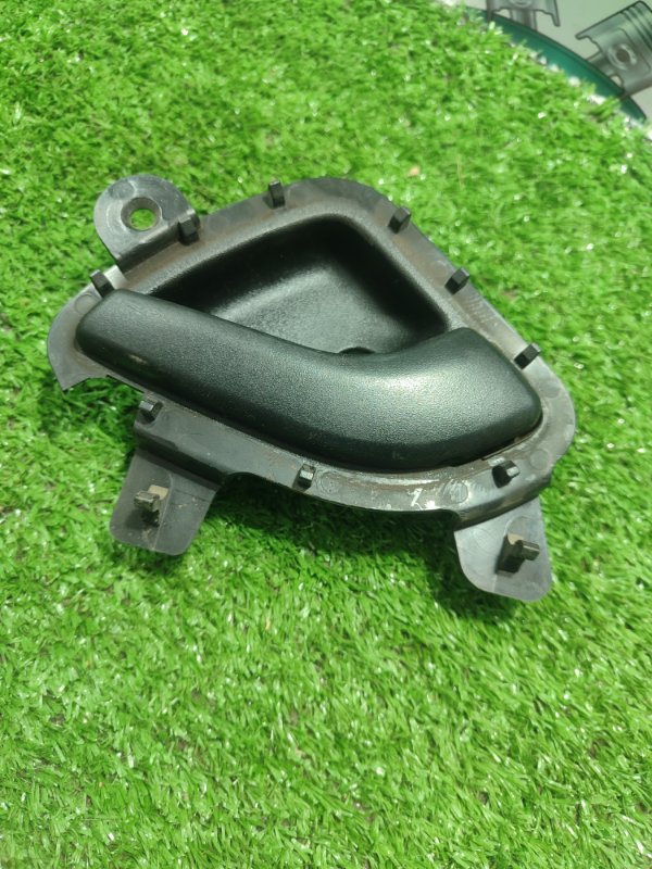 Ручка двери внутренняя Лада Гранта 2012 седан