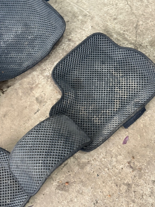 Коврик салона Лада Гранта 2012 седан