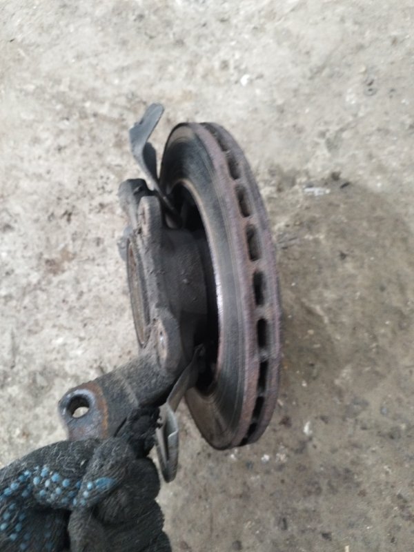 Кулак поворотный Лада Гранта 2012 седан