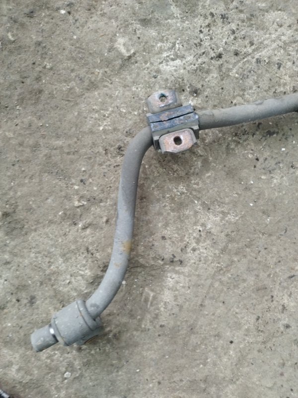 Стабилизатор поперечной устойчивости Лада Гранта 2012 седан