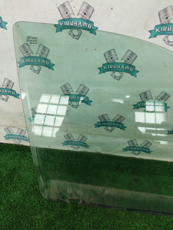 Стекло двери Лада Гранта 2012 седан