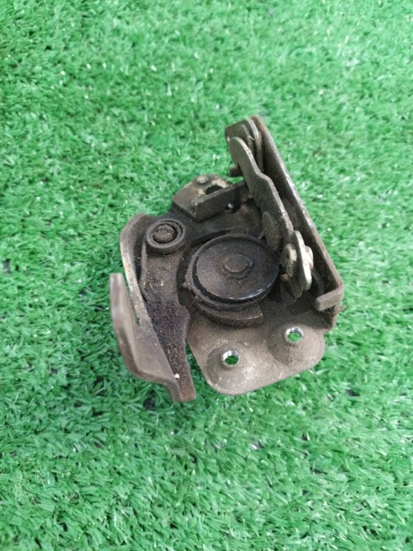 Замок боковой двери Лада 2106 2106