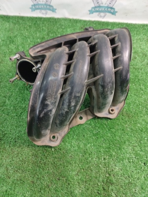 Коллектор впускной Лада Гранта 2012 седан