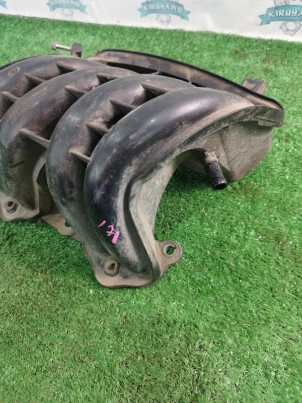 Коллектор впускной Лада Гранта 2012 седан