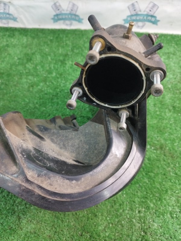 Коллектор впускной Лада Гранта 2012 седан