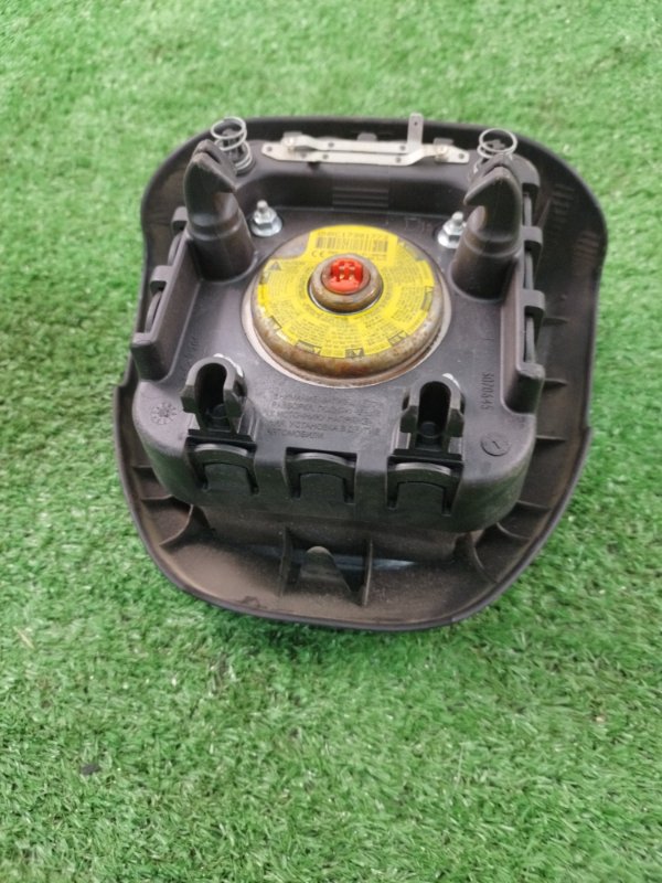 Подушка безопасности в руль Лада Гранта 2012 седан