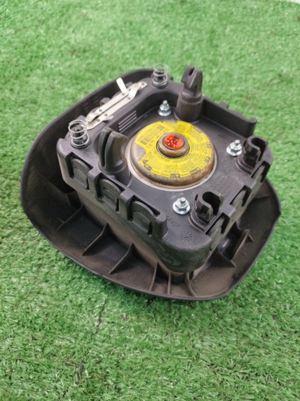 Подушка безопасности в руль Лада Гранта 2012 седан