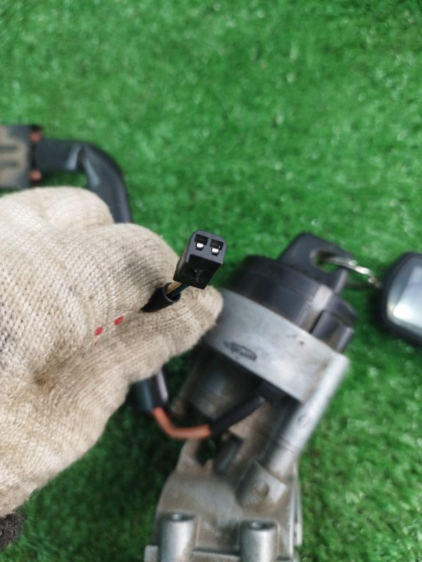 Замок зажигания Лада Гранта 2012 седан