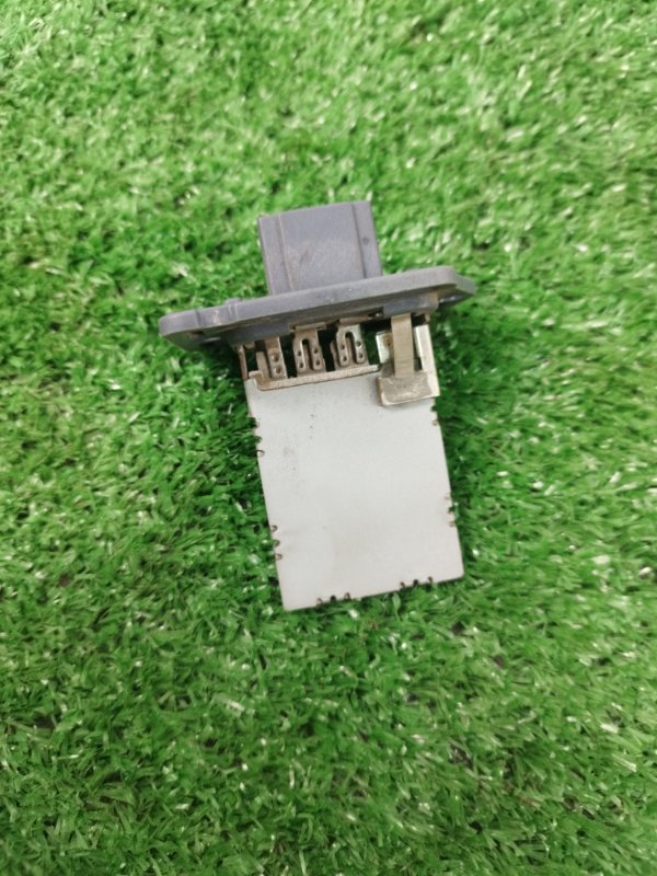 Реостат печки Лада Гранта 2012 седан