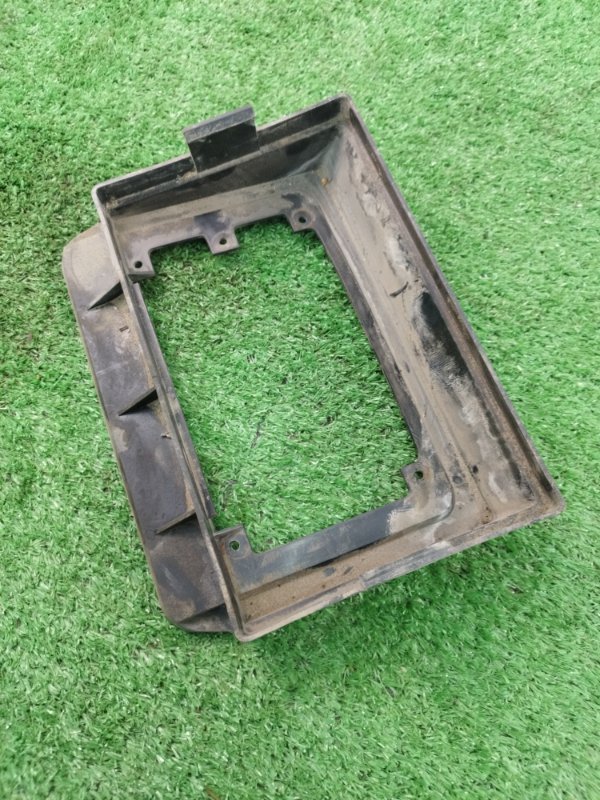 Рамка салонного фильтра Лада Гранта 2012 седан