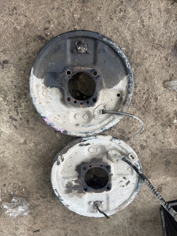 Щит тормозной лада 210740 2008 СЕДАН