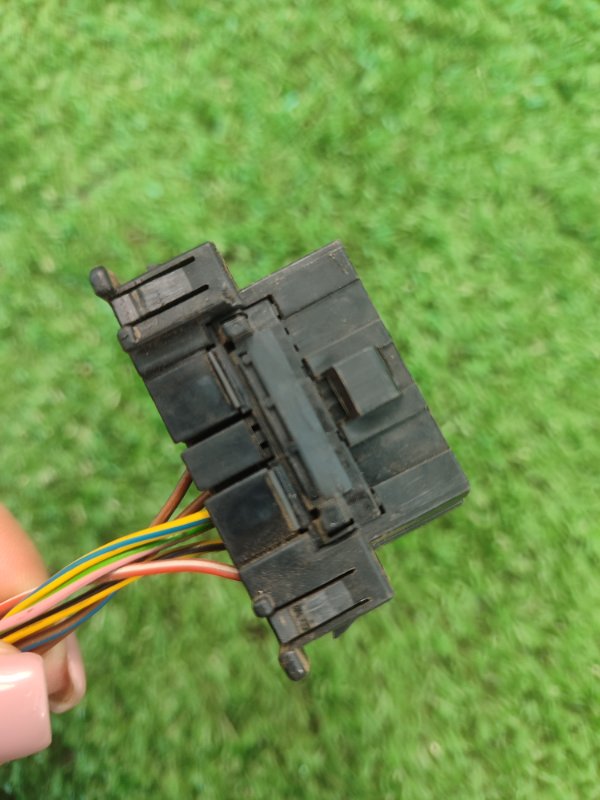 Диагностический разъем Лада Гранта 2012 седан