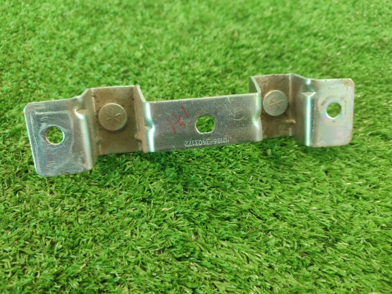 КРОНШТЕЙН Лада Гранта 2012 седан