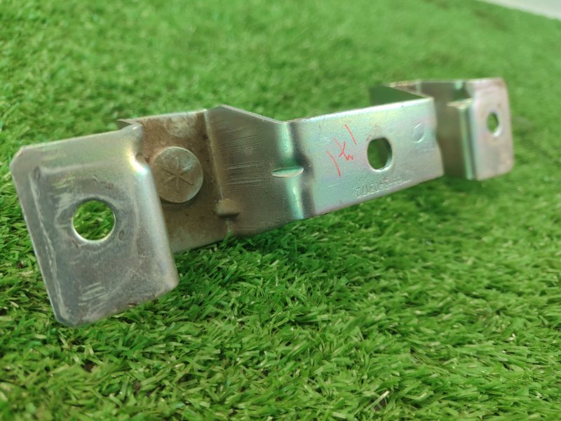 КРОНШТЕЙН Лада Гранта 2012 седан