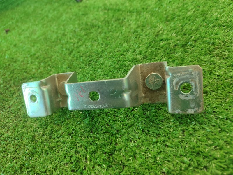 КРОНШТЕЙН Лада Гранта 2012 седан