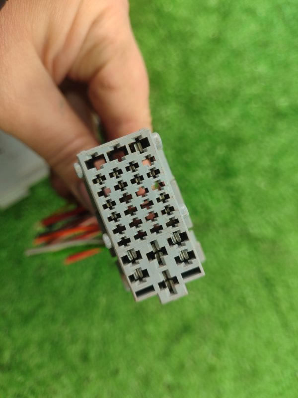 Фишка разъем Лада Гранта 2012 седан