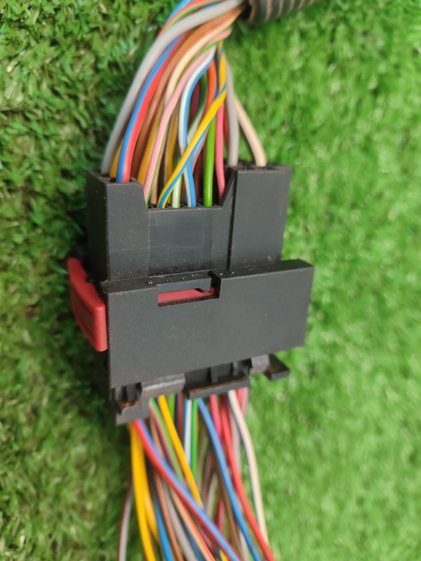 Фишка разъем Лада Гранта 2012 седан