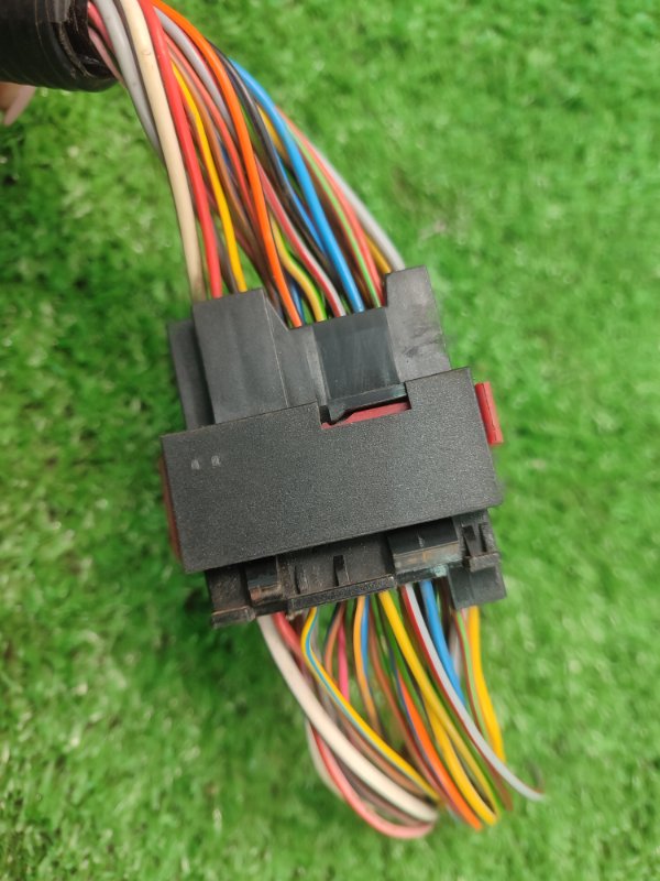 Фишка разъем Лада Гранта 2012 седан