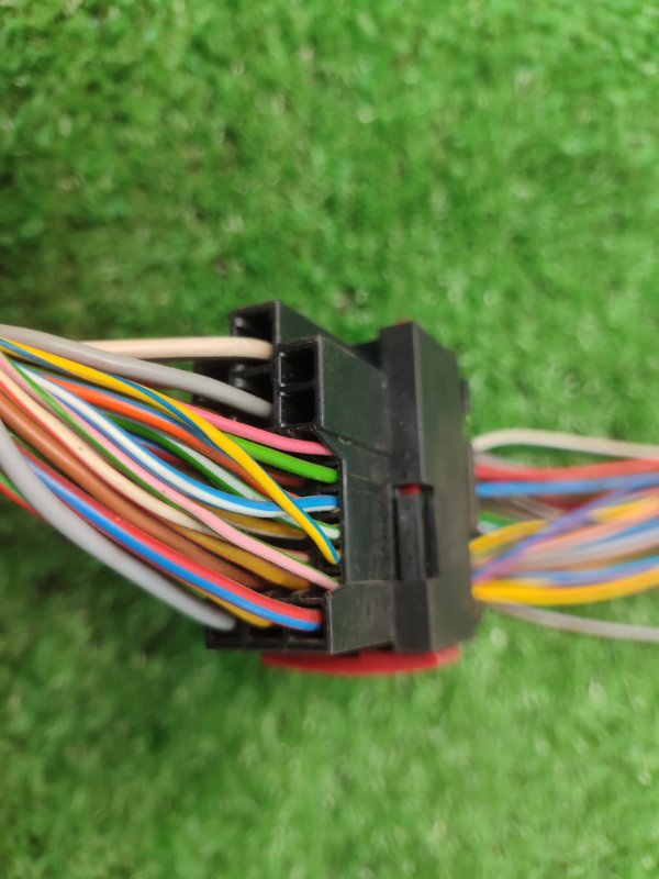 Фишка разъем Лада Гранта 2012 седан