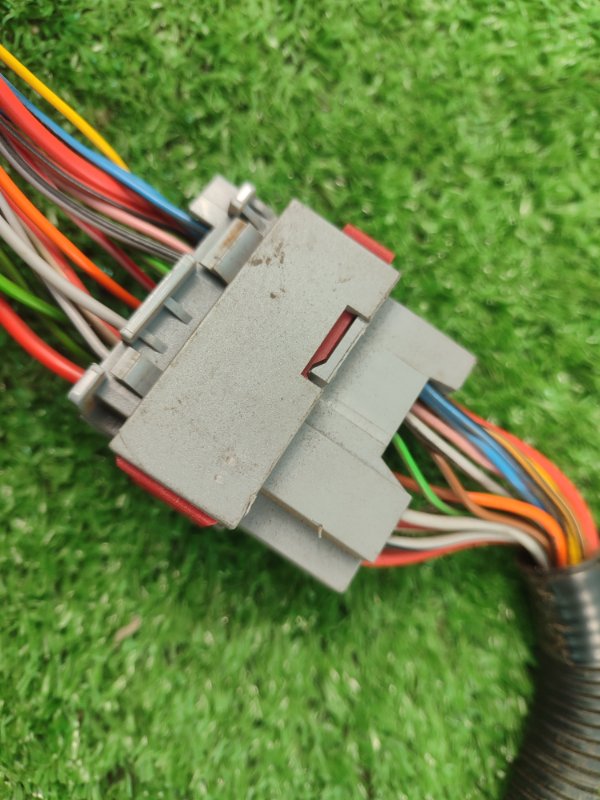 Фишка разъем Лада Гранта 2012 седан