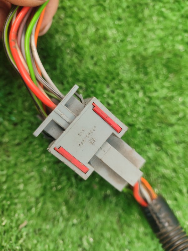 Фишка разъем Лада Гранта 2012 седан