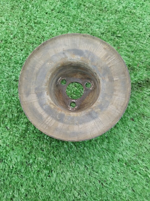 Шкив водяного насоса. лада 21102 2002