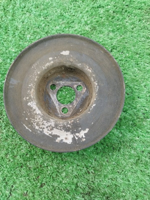 Шкив водяного насоса. лада 21102 2002