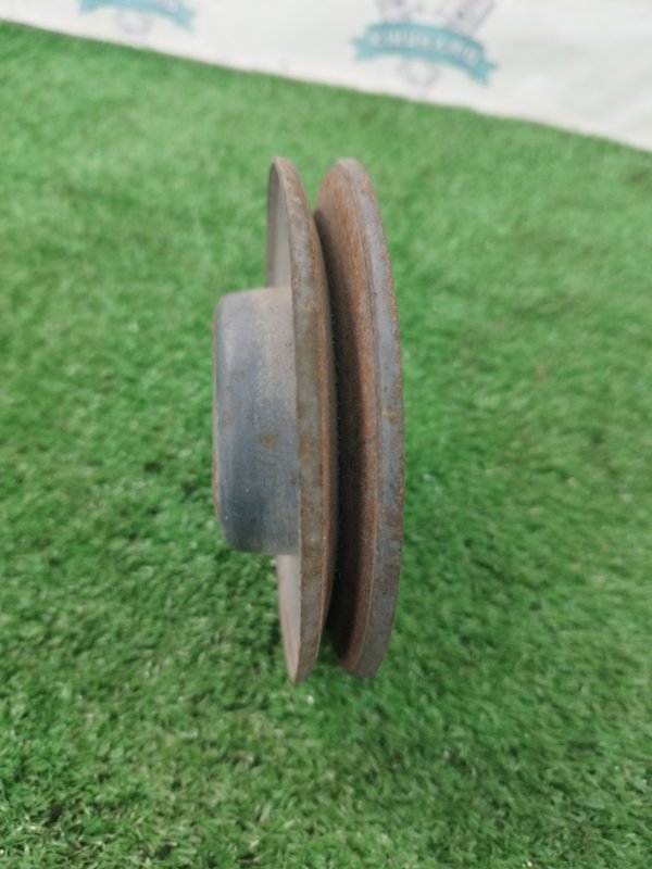 Шкив водяного насоса. лада 21102 2002