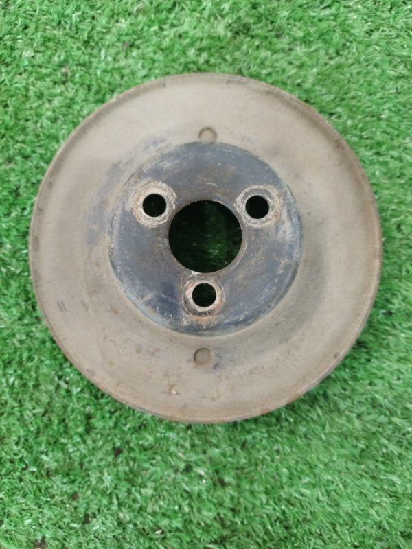 Шкив водяного насоса. лада 21102 2002