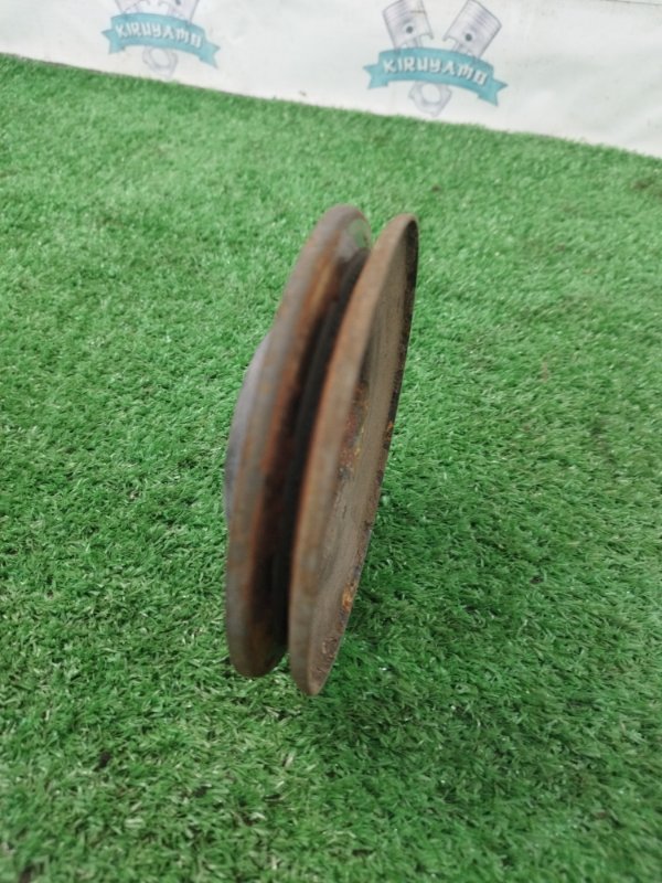 Шкив водяного насоса. лада 21102 2002