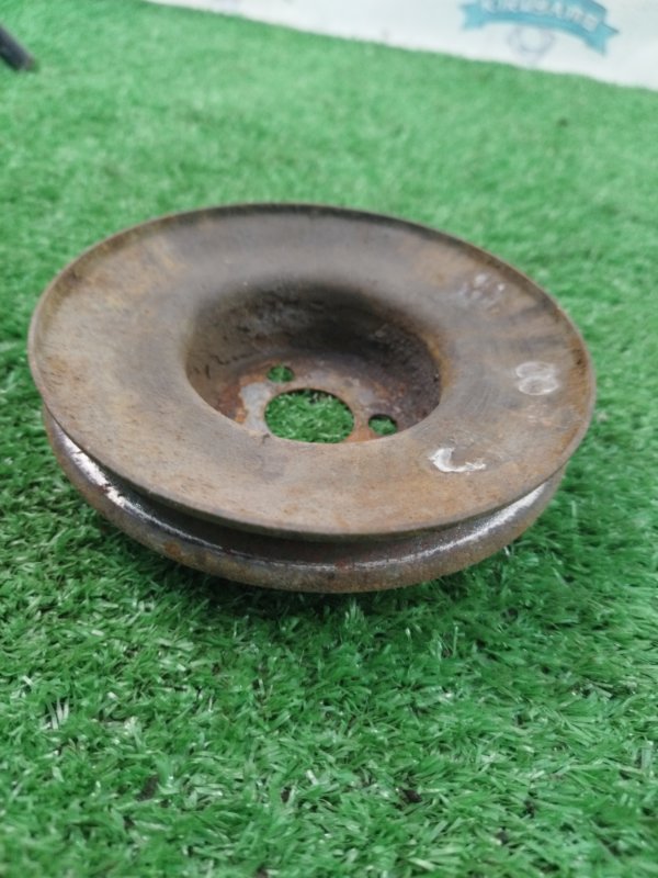 Шкив водяного насоса. лада 21102 2002