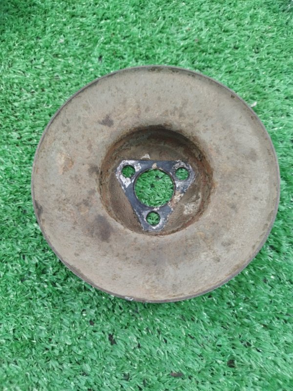 Шкив водяного насоса. лада 21053 2105