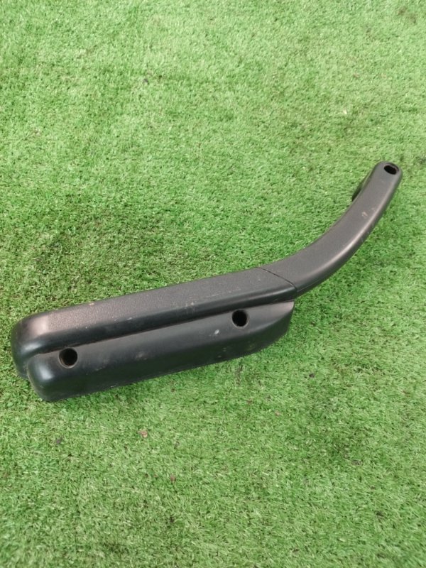 Ручка двери внутренняя лада 21053 2105