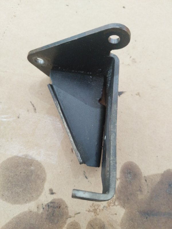 Кронштейн генератора лада 2110 1998 2110