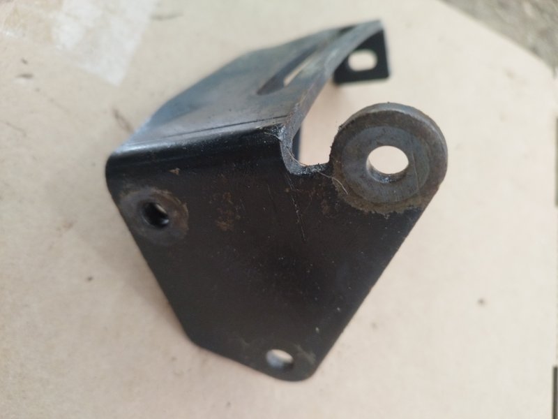 Кронштейн генератора лада 2110 1998 2110