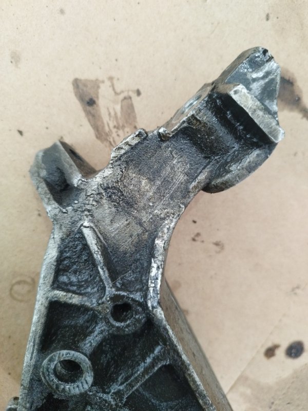 Кронштейн двигателя лада 2110 1998 2110