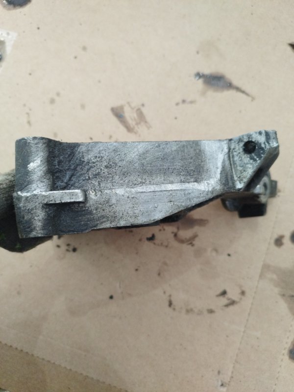 Кронштейн двигателя лада 2110 1998 2110