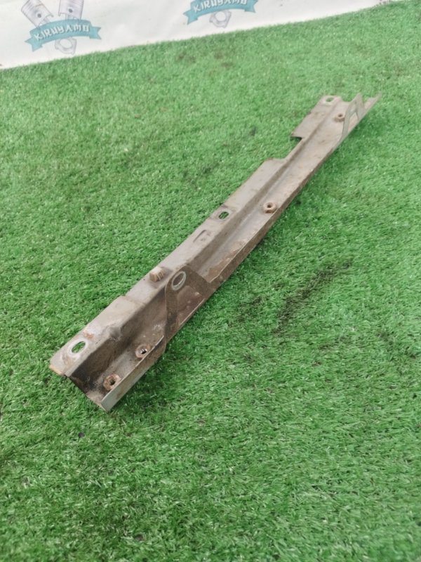 Кронштейн крыла Лада Гранта 2012 седан