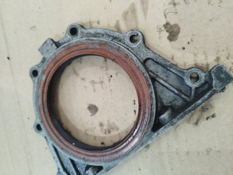 Крышка коленвала лада 2110 1998 2110