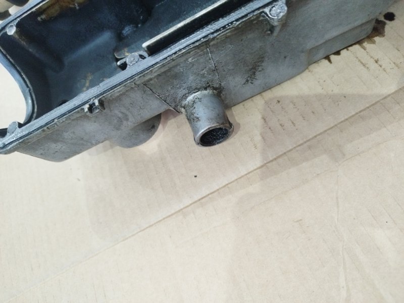 Крышка клапанная лада 21093 1994 2109