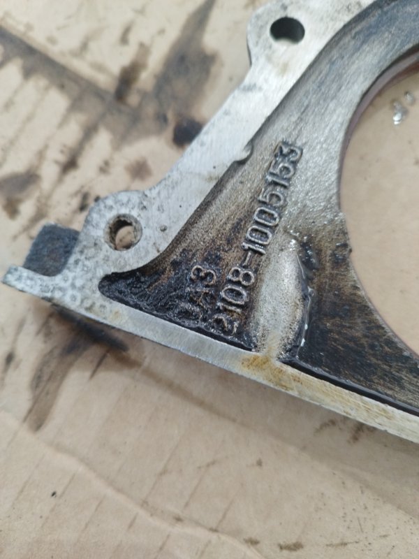 Крышка коленвала лада 21093 1994 2109