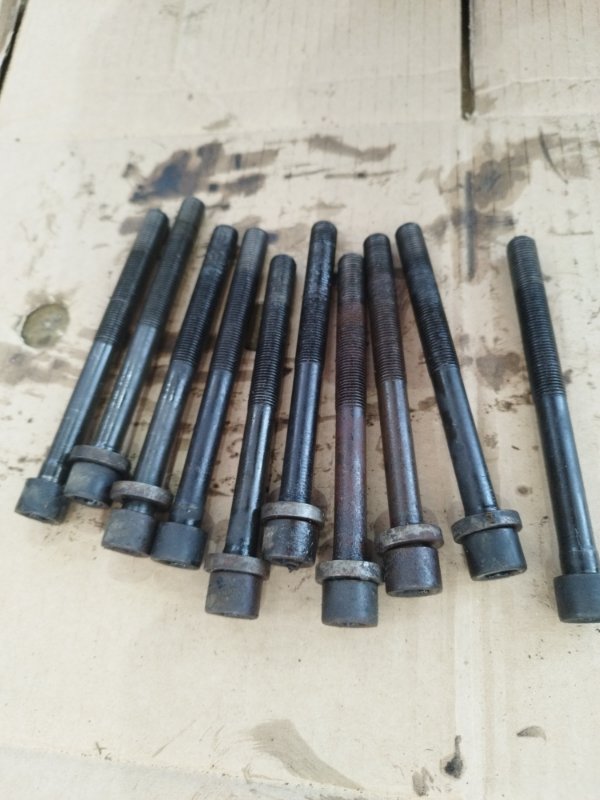 Болт головки блока цилиндров лада 21083 1996