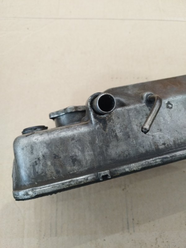 Крышка клапанная лада 21102 2002