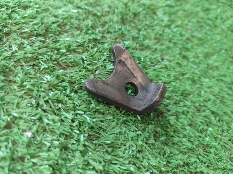 Пластина крепления трамблёра лада 21053 2105