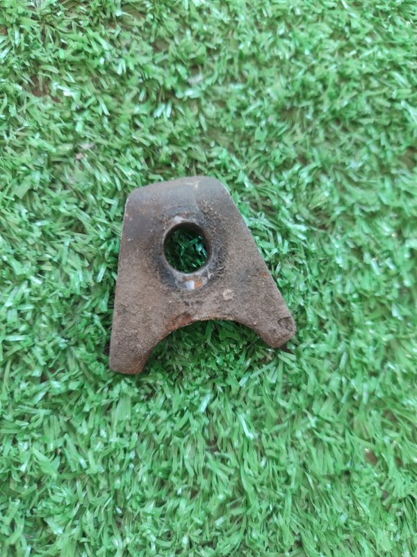 Пластина крепления трамблёра лада 21053 2105