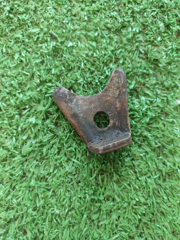 Пластина крепления трамблёра лада 21053 2105